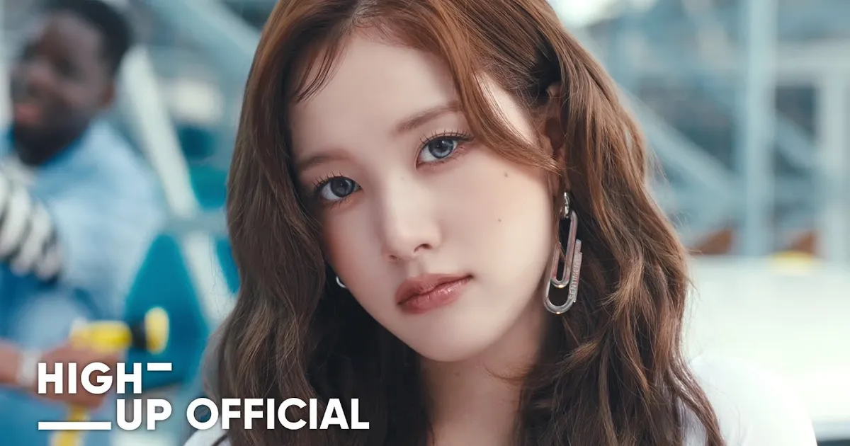 스테이씨 'I WANT IT'