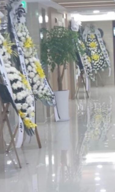 전남친 죽은후 다른 남자와 결혼예정인데…