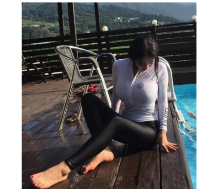 풀빌라 수영장에서 여사친이랑 벌어진 일 ㄷㄷㄷㄷ