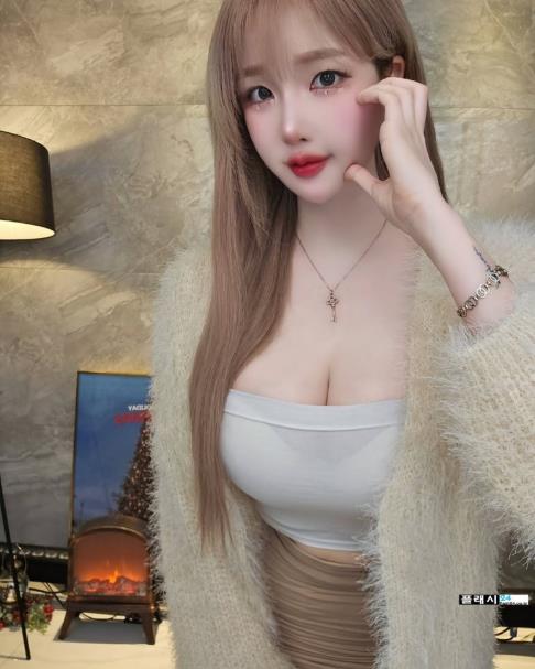 내가 아는 누나중에 몸매 1티어인 누나 ㄷㄷㄷ 실제로 보면 엄청남 ㄷㄷ 