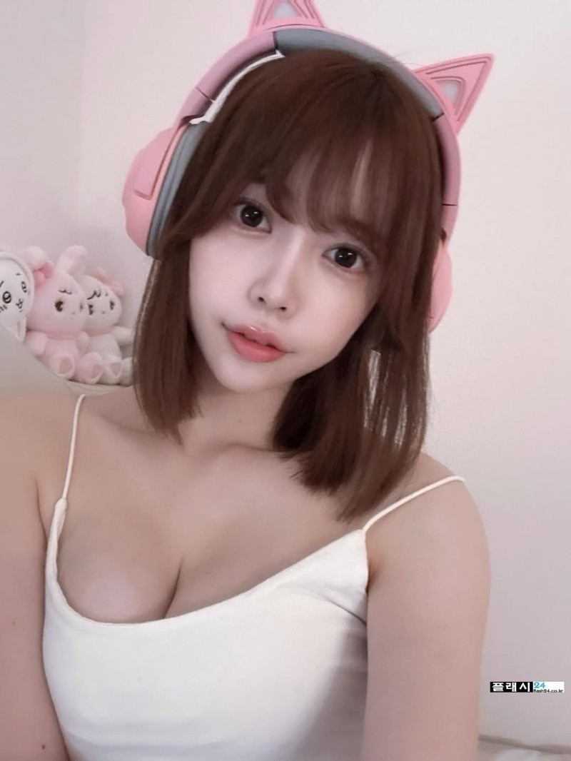 최근 fc2 찍어서 인기 많은 유명 틱톡커 누나