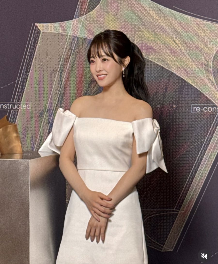 여행갔다고 볼륨감 과시하는 박보영 ㄷㄷㄷㄷ