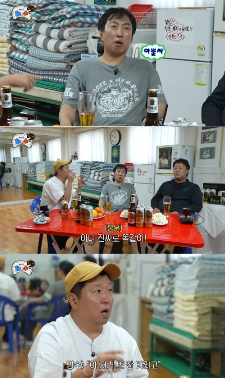 ac1ec02403c943bc4983c84acc0eee7f487f0d5d81d1662d91613570c214af5b.png