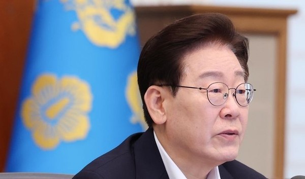 이재명 대통령이 30일 청와대에서 열린 국무회의 겸 비상경제점검회의에서 발언하고 있다. 뉴시스