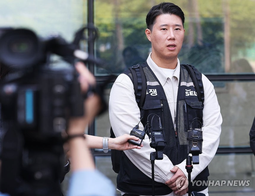 image.png 삼성전자 노조 "국회의원 먼저 지역사랑상품권으로 월급 받아라"