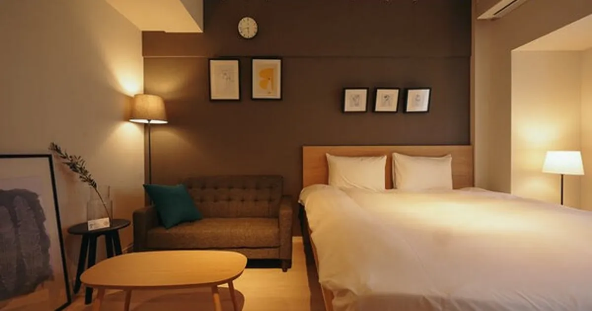 호텔에서 ''이건'' 절대 만지지마세요, 먼지보다 더러운 물건입니다.