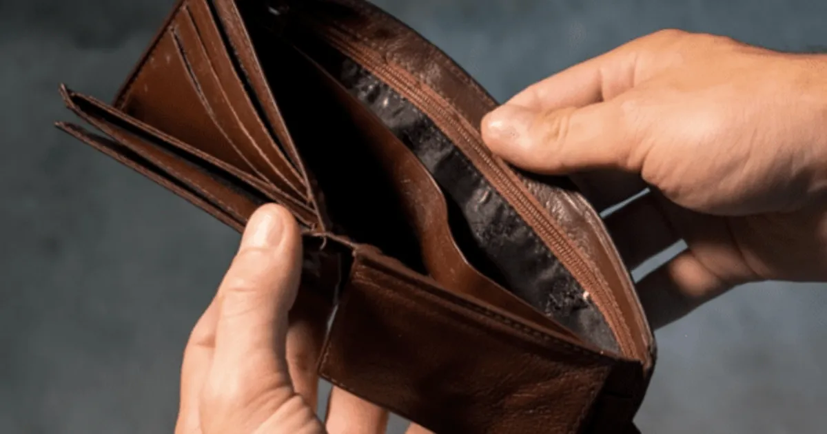 진짜 부자들이 말한 "인생 살면서 돈을 아끼면 안되는 순간" 1위는 이것.