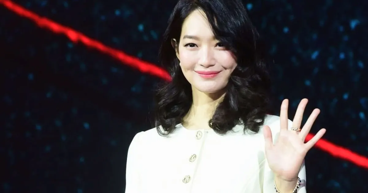 "15년 동안 남몰래 빠져나갔다"... 신민아 통장 거래 내역에 다들 놀란 이유