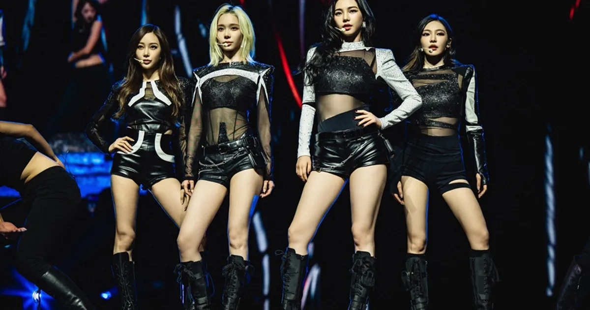 '대상포진' 윈터도 무대 올랐다…에스파, 시제석까지 매진된 LA 콘서트 성료