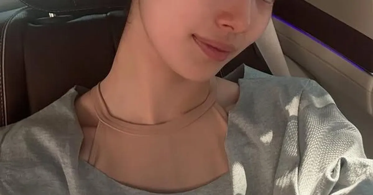 수지, 발레복 입고 '우아한 근황' 공개…잘록한 허리X탄탄 등 근육 '감탄'