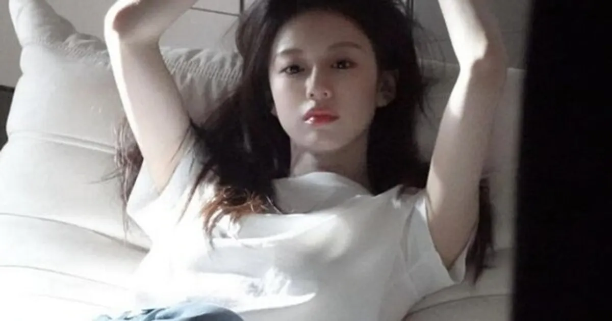 고윤정, 여의도 브랜드 행사 등장…'걸어다니는 인형' 비주얼 화제