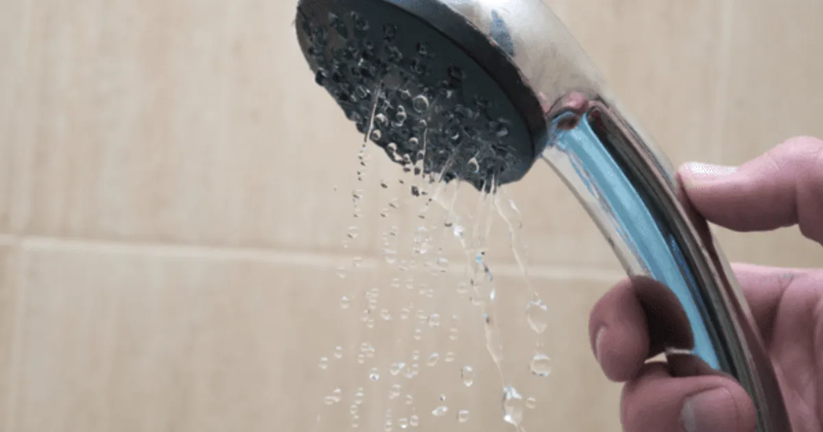 "어쩐지 아저씨 냄새 나더라" 몸에서 냄새를 없애는 올바른 샤워방법