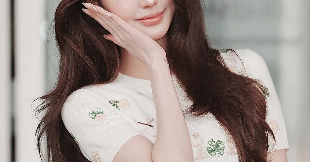 아이브 장원영, 포즈를 쏟아내는 프로 아이돌 (포토)