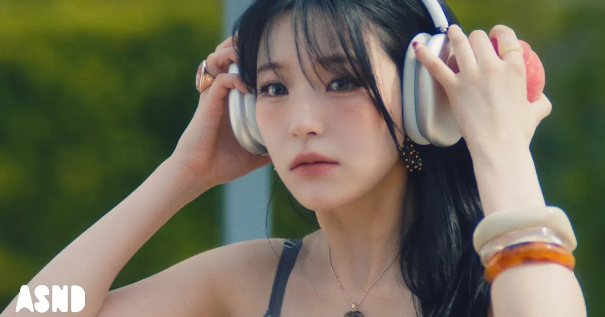 fromis_9 (프로미스나인) 'LIKE YOU BETTER' MV