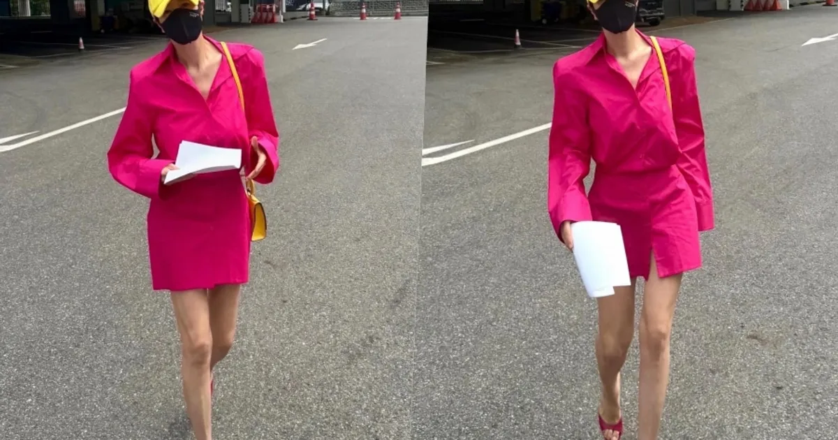 김혜수, 핫핑크+옐로라니…과감한 스타일링 속 빛나는 각선미