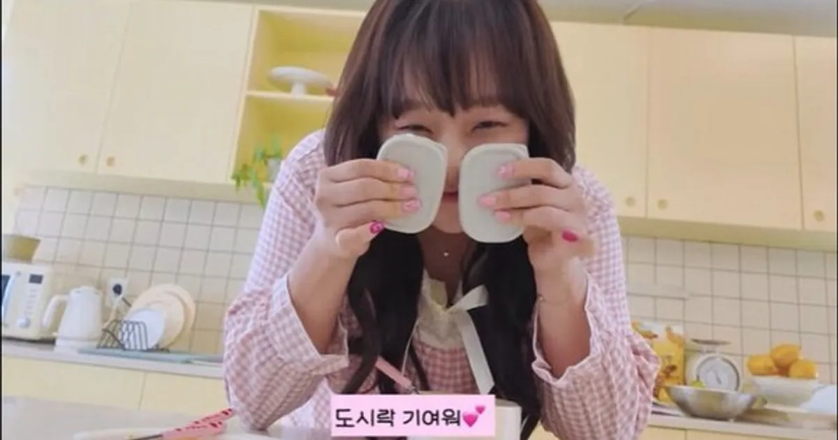 이수지, 부캐 '에겐녀 뚜지' 변신해 출근 VLOG 공개… '클린 식단' 도시락은 햄+스크램블드 에그 폭소