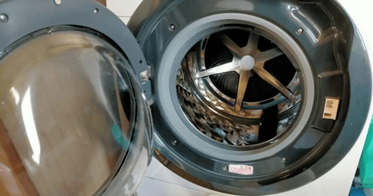 세탁기 안에다 "이것" 부어보세요, 구석에 낀 세균까지 전부 사라집니다.